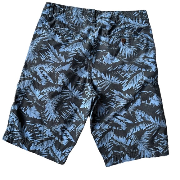 American Eagle Longboard Shorts in Tropical Hawaiian Print Blue & Black Size:31 - Picture 1 of 10